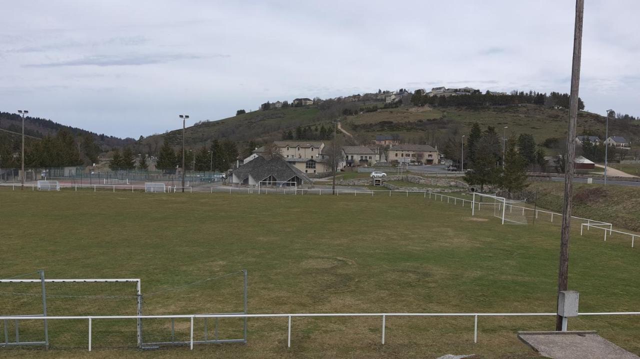 Appartement Tout Confort Au Milieu De La Margeride Chateauneuf-de-Randon Luaran gambar